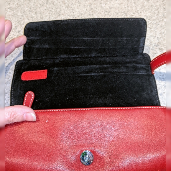 Used Milo Paoli Red Leather Wallet/Organizer - Picture 5 of 8